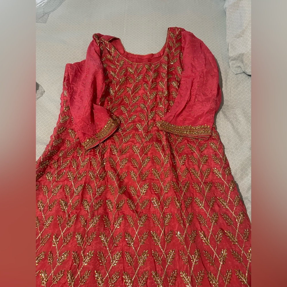 Punjabi/Pakistan Party Wear Salwar Suit - Picture 2 of 5